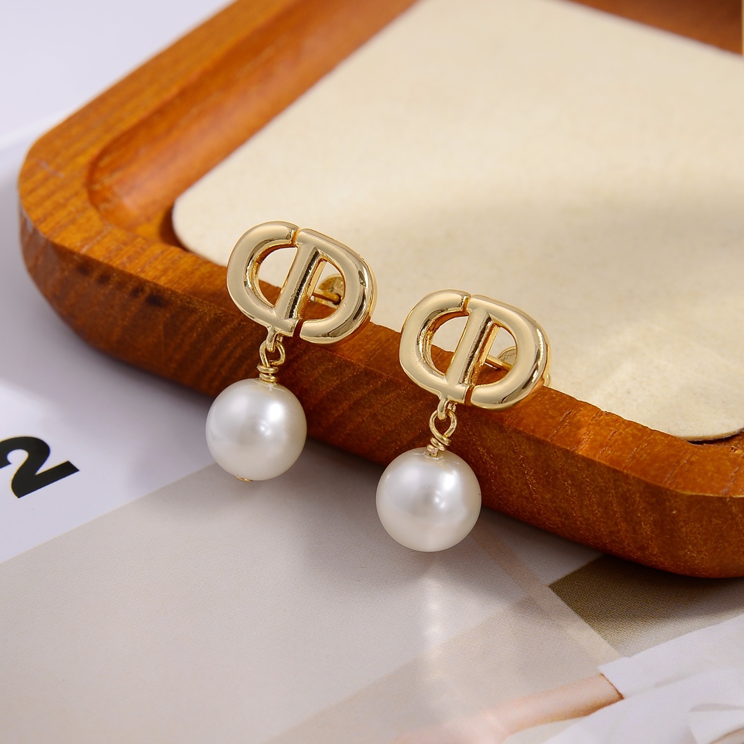 Dior Earring