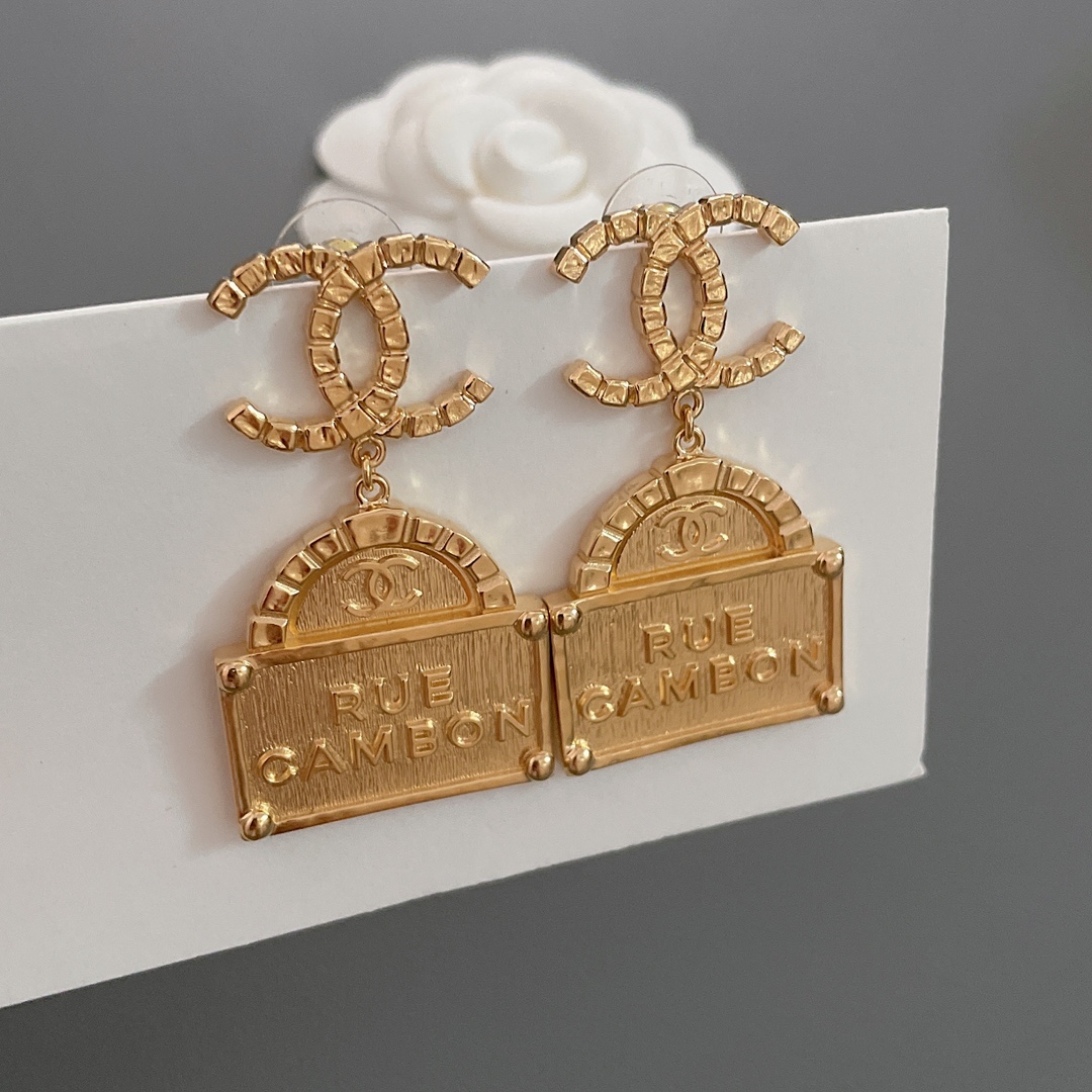 Chanel Earring