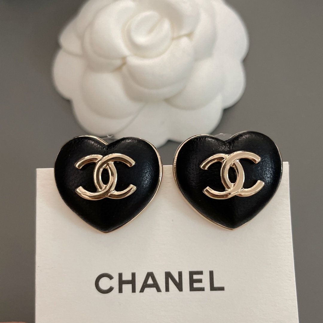 Chanel Earring
