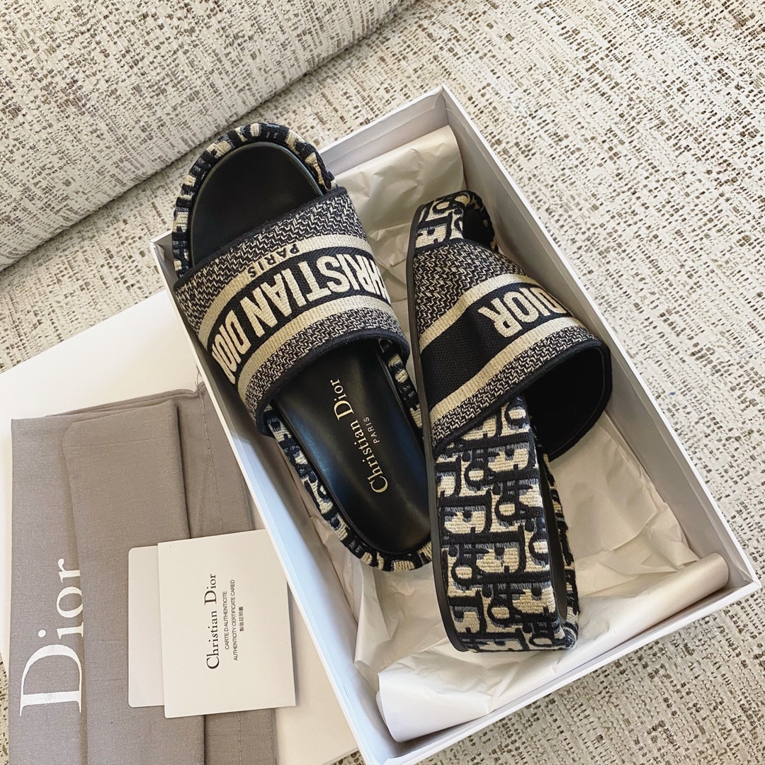 Dior Slides