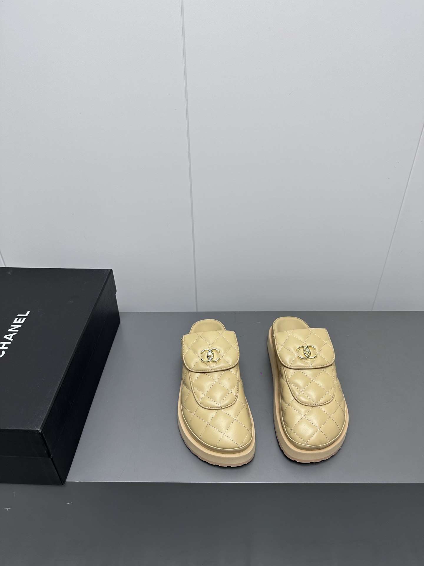 Chanel Slides