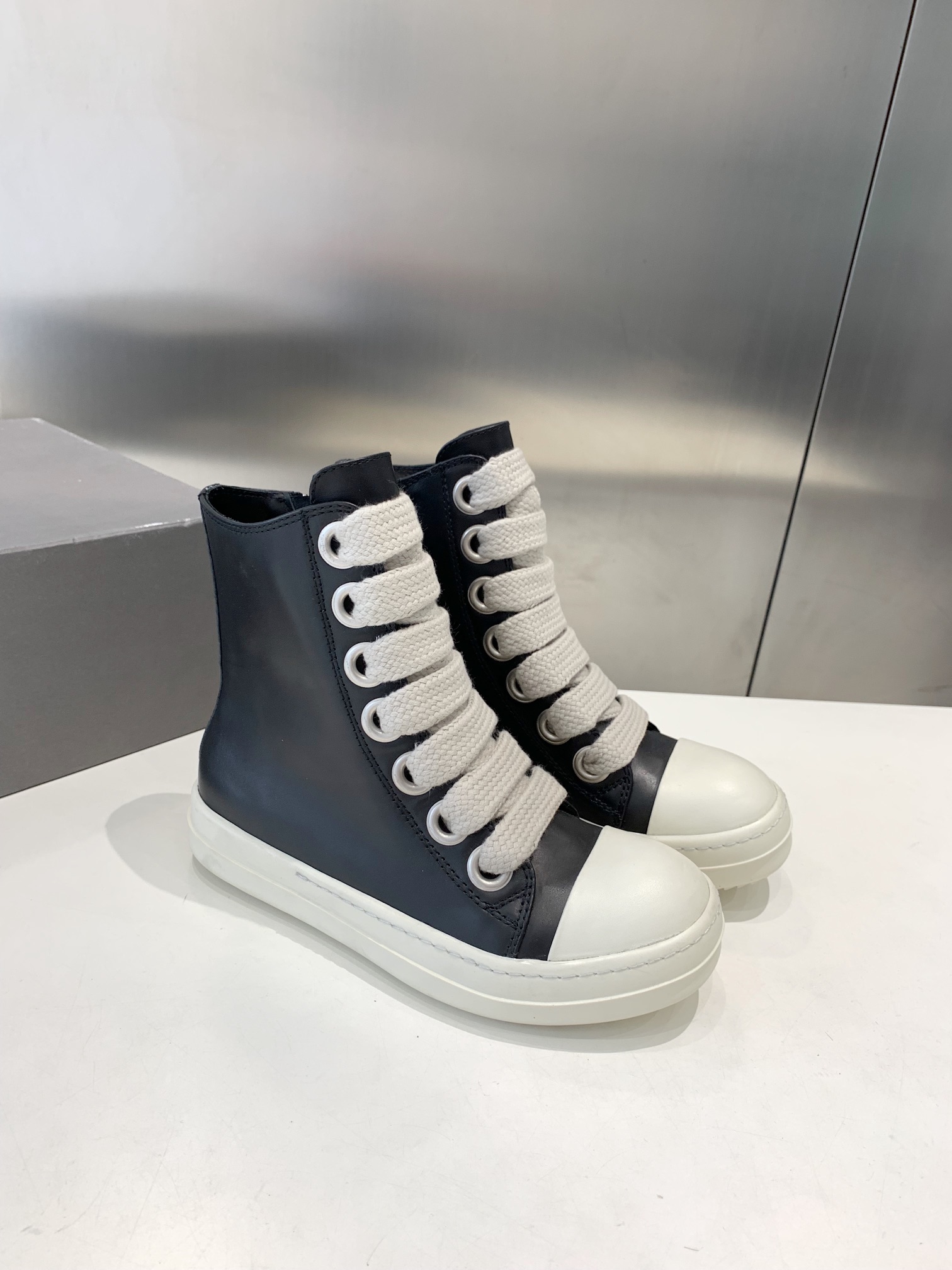 Rick Owen Sneaker