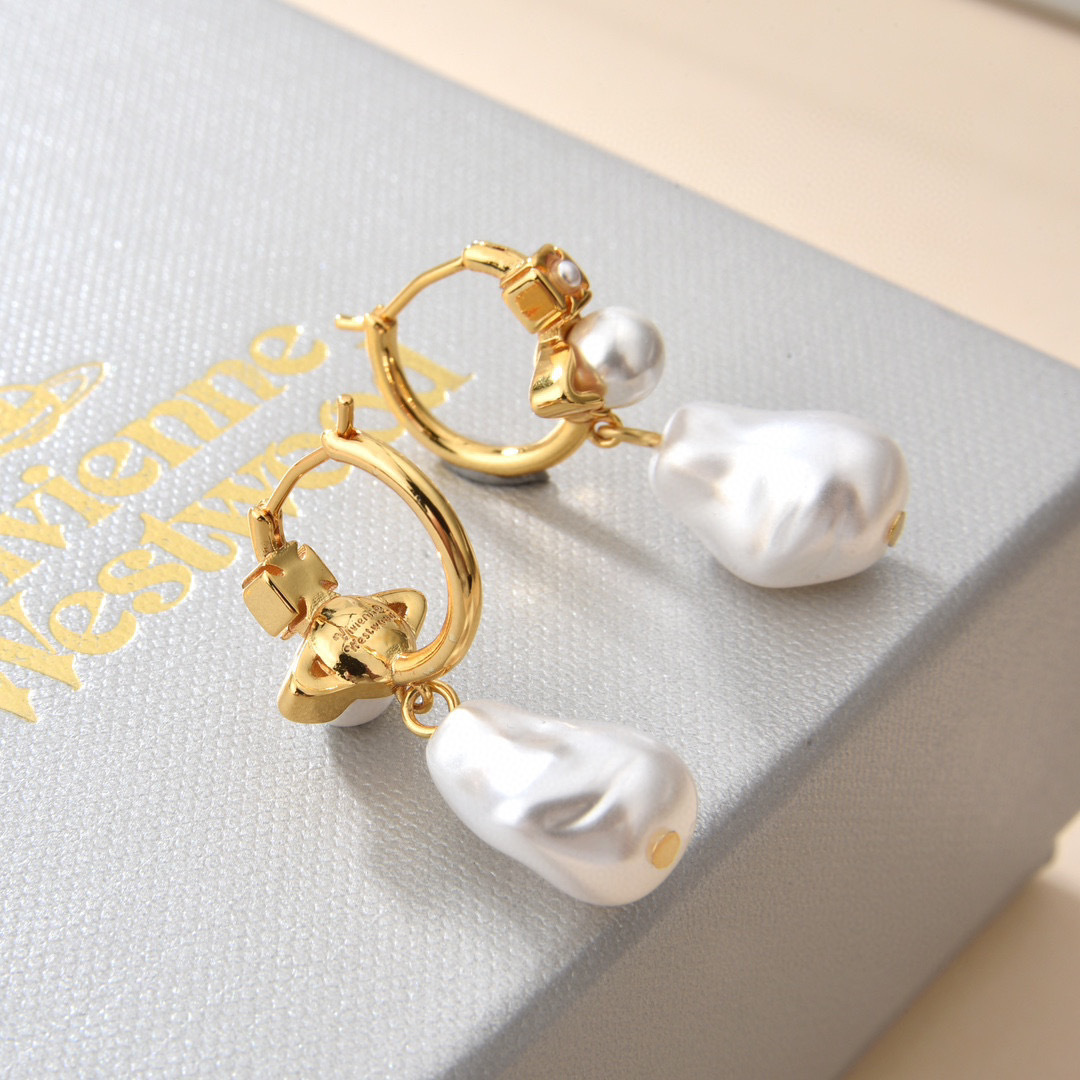 Vivienne Westwood Earring