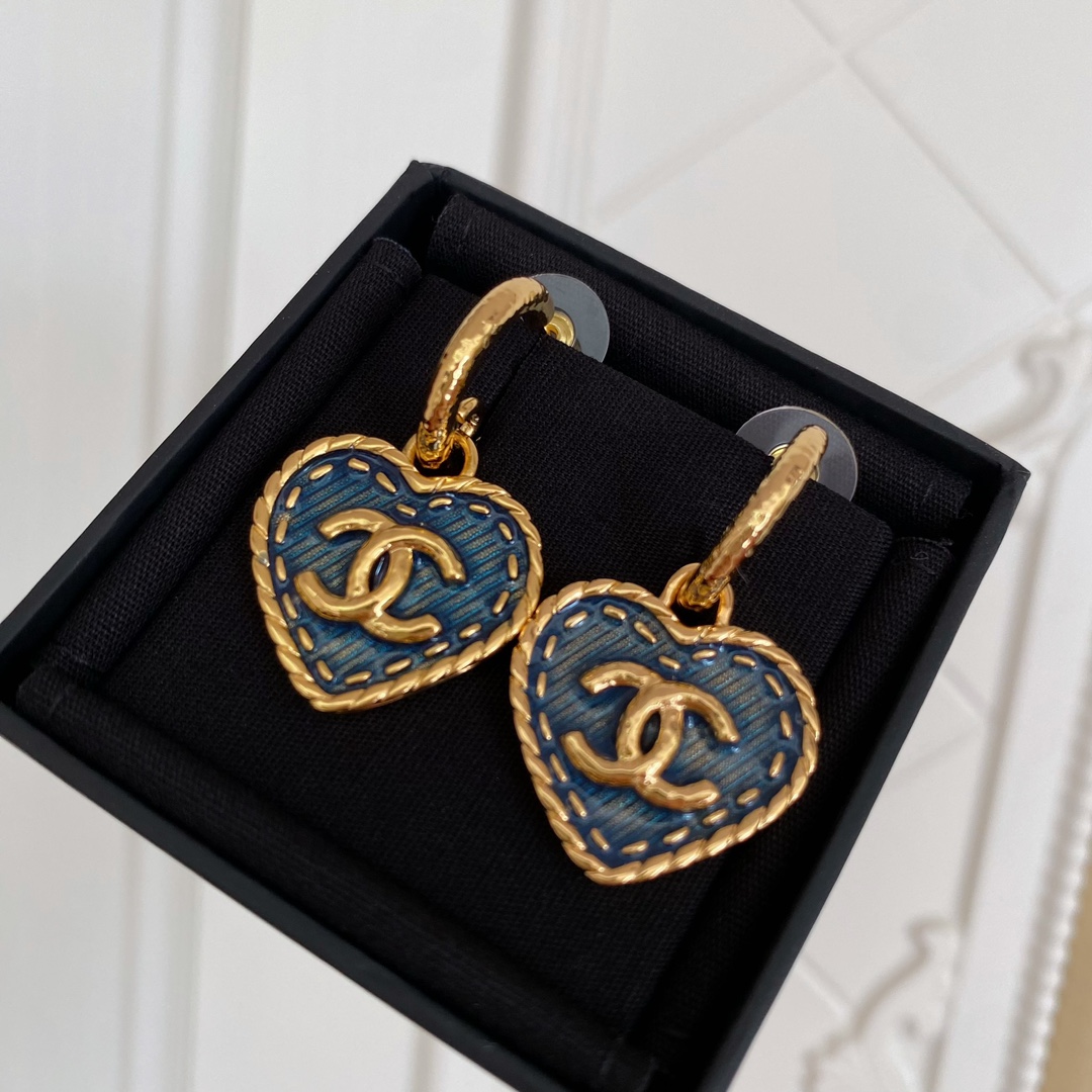 Chanel Earring