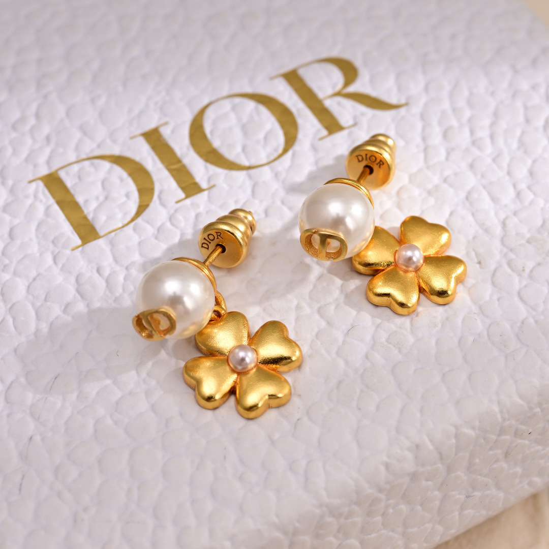 Dior Earring