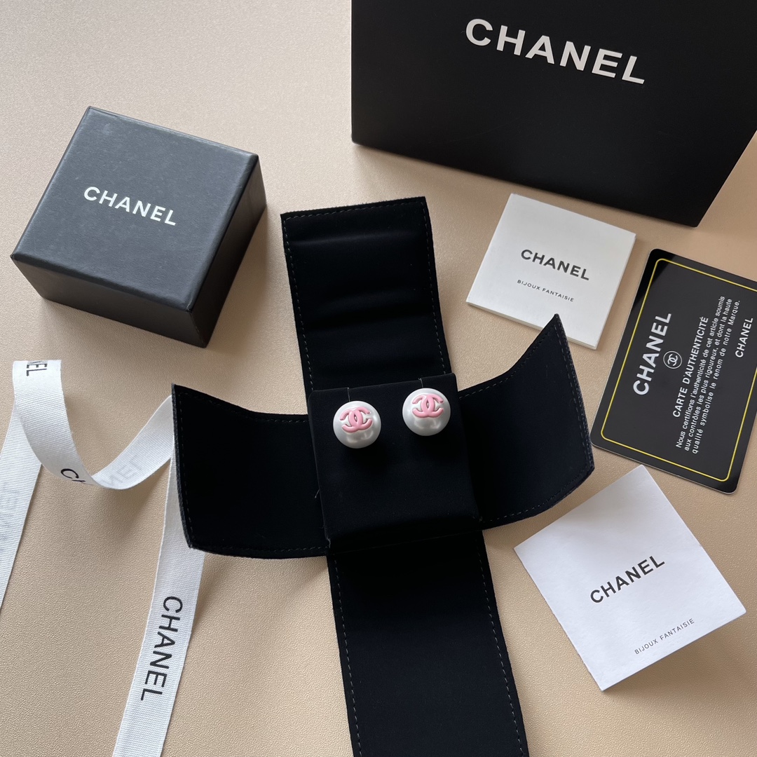 Chanel Earring