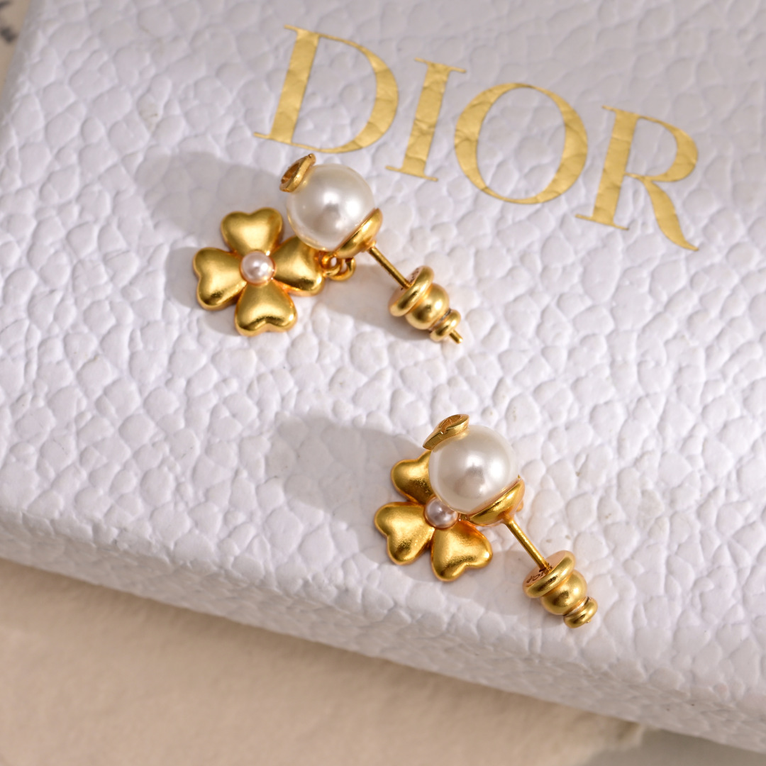 Dior Earring