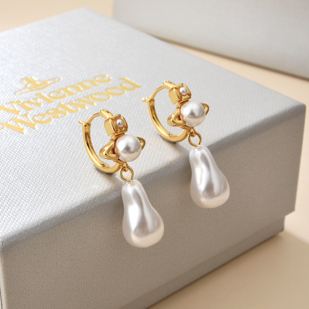 Vivienne Westwood Earring