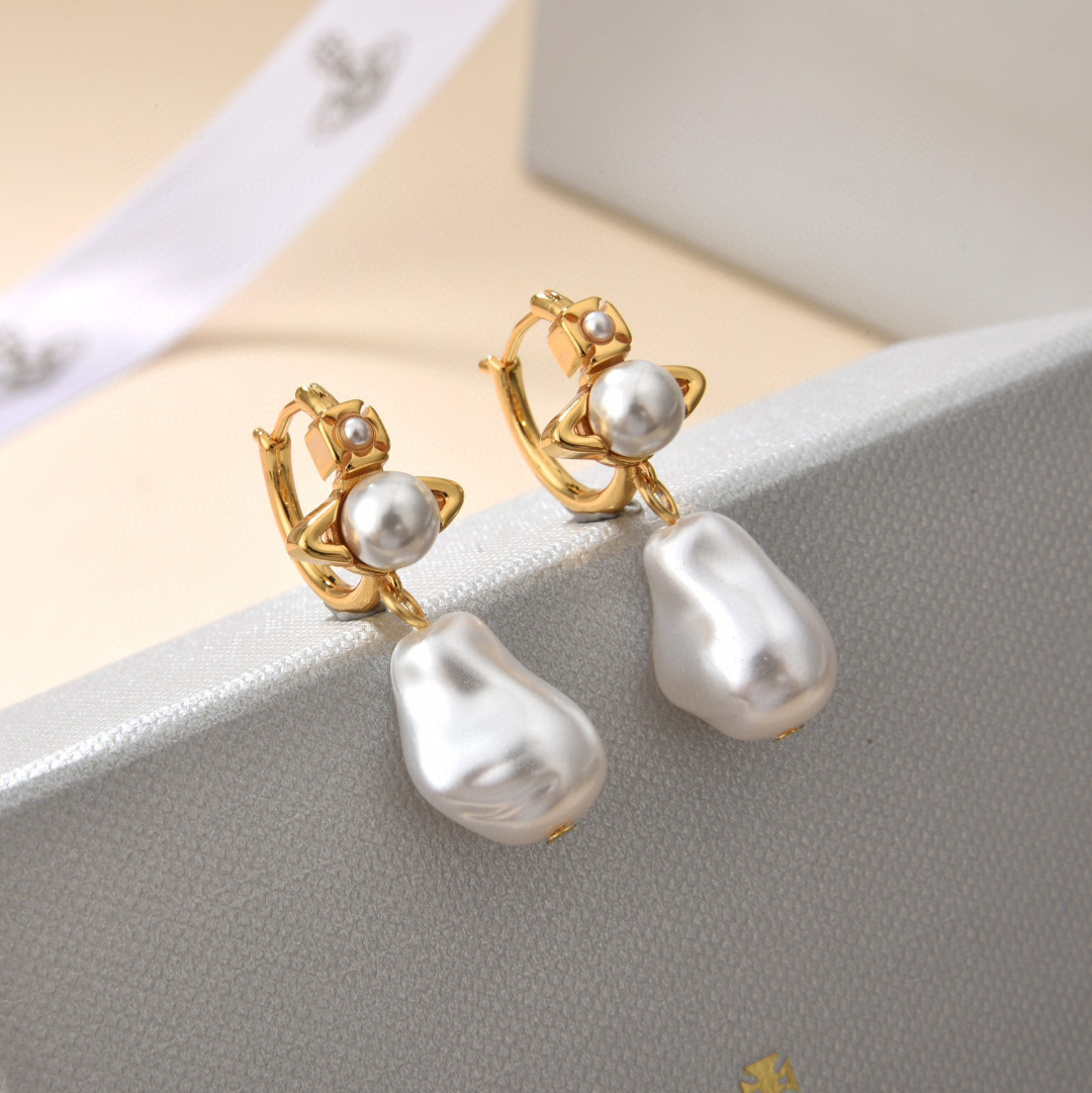 Vivienne Westwood Earring