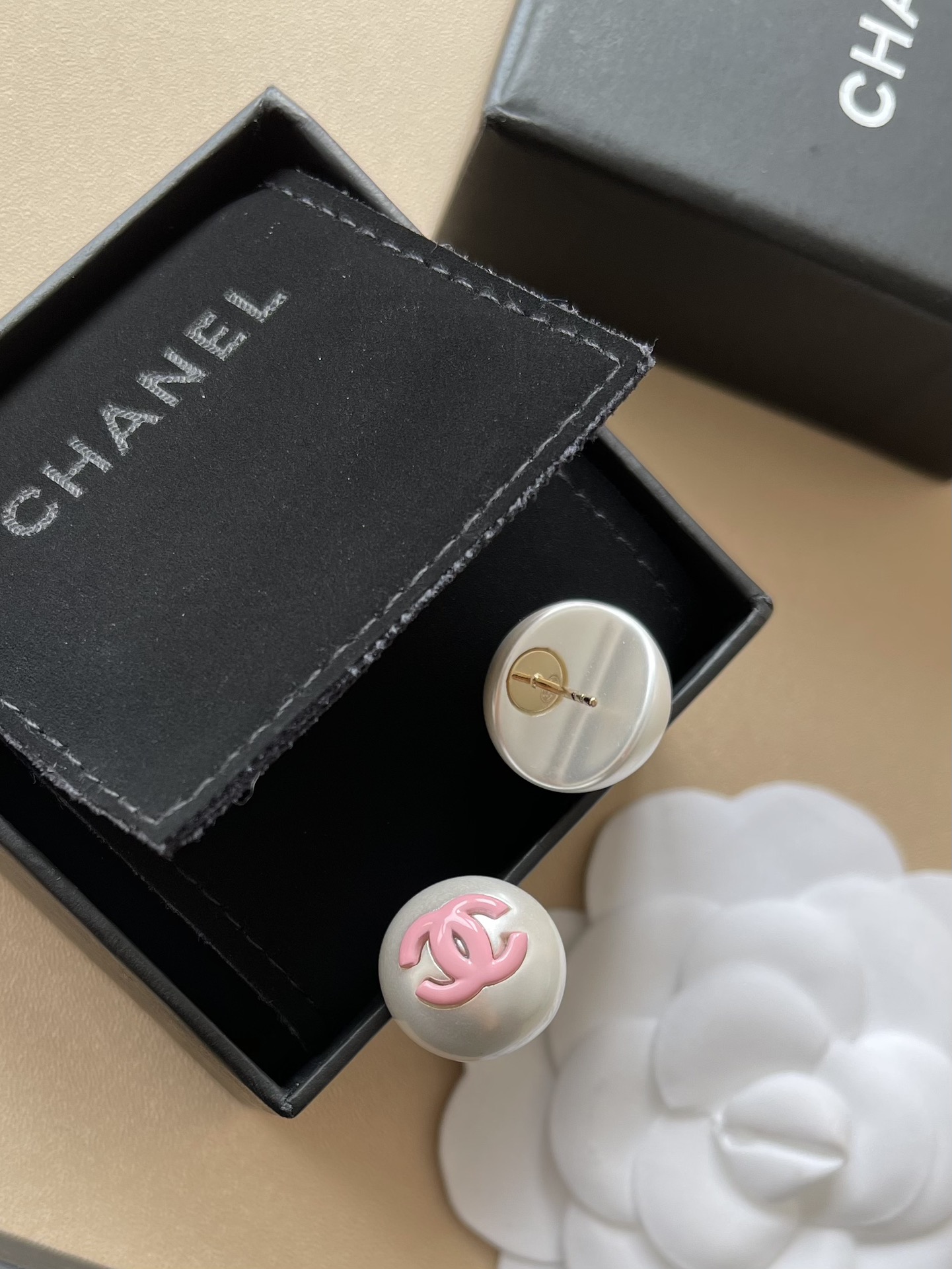 Chanel Earring