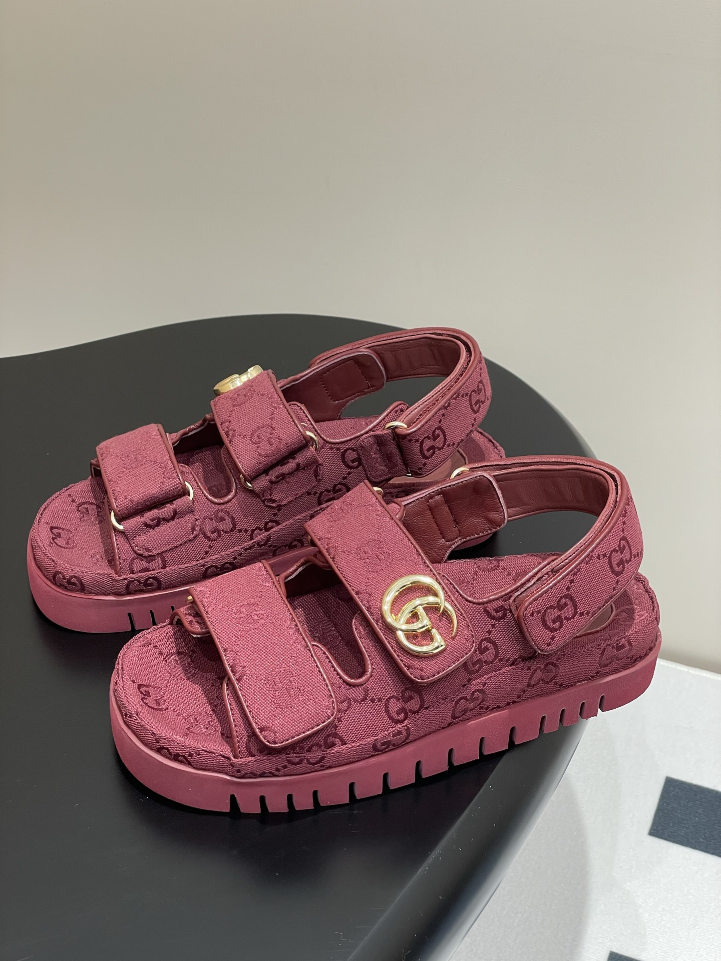 Gucci Slides