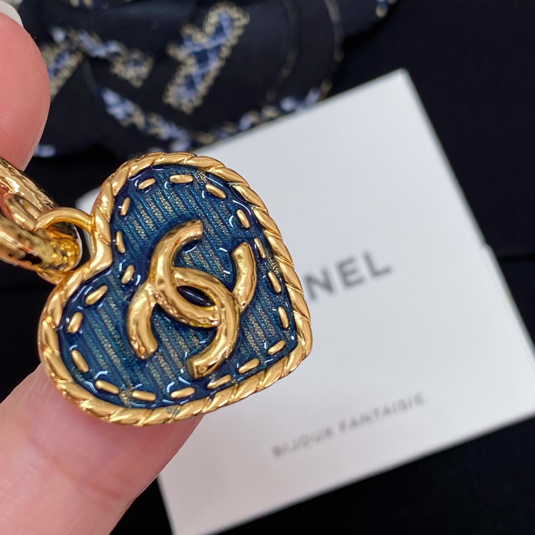 Chanel Earring