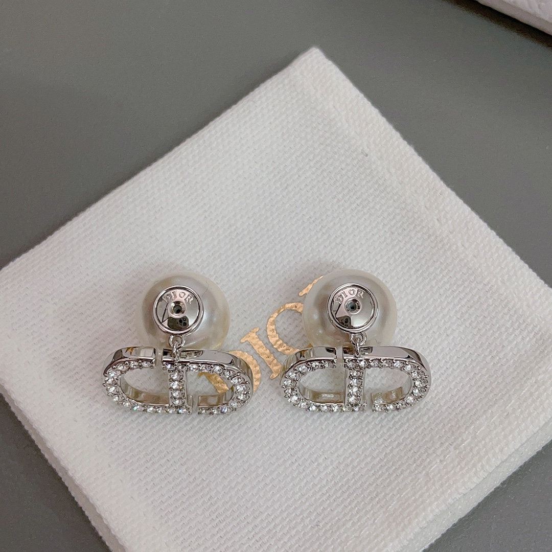 Dior Earring