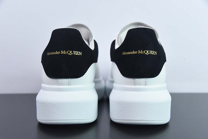 Alexander McQueen Sneaker