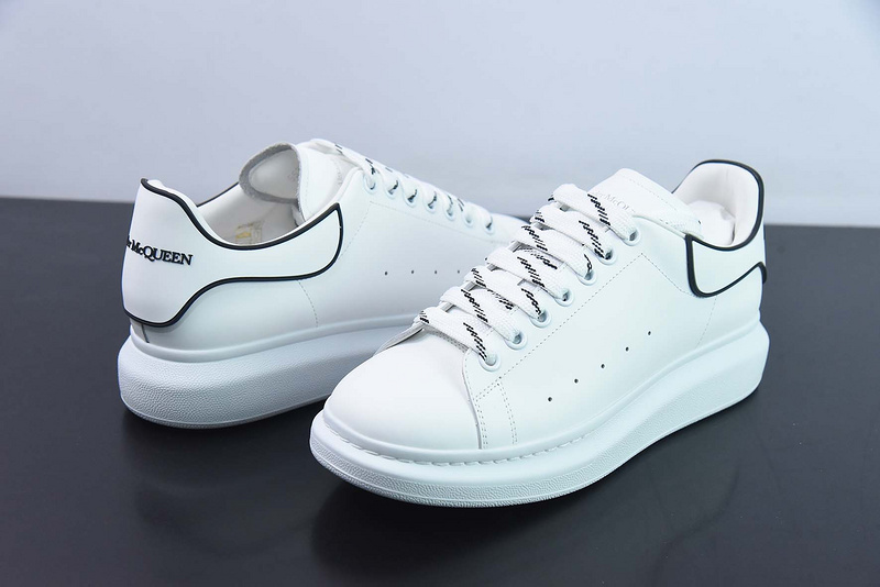 Alexander McQueen Sneaker