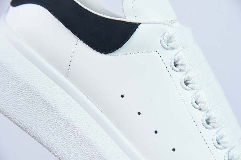 Alexander McQueen Sneaker