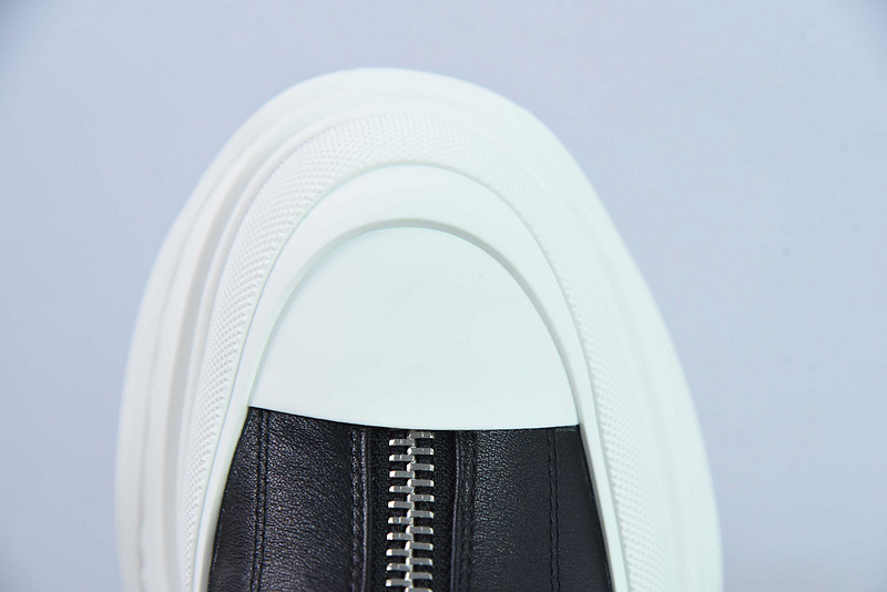 Alexander McQueen Sneaker