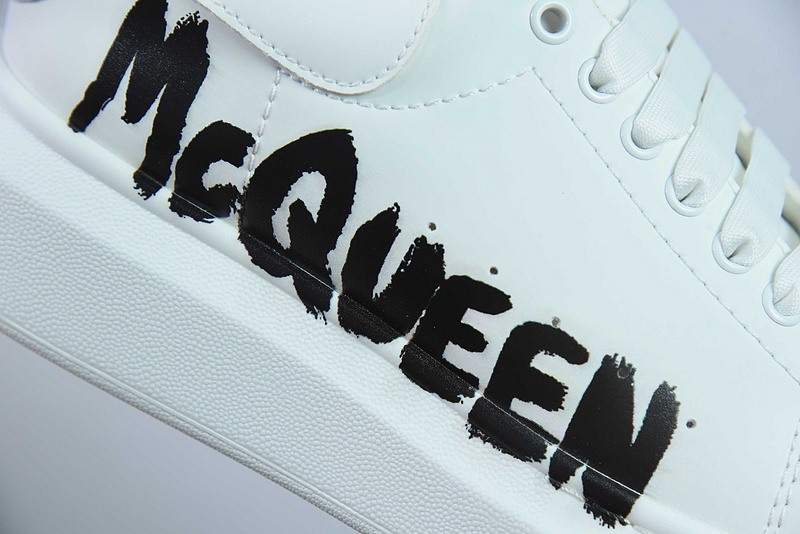 Alexander McQueen Sneaker