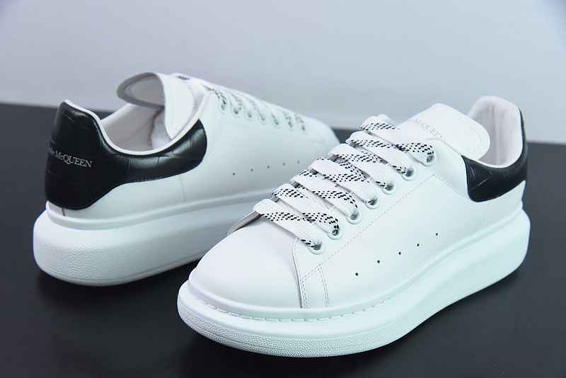 Alexander McQueen Sneaker