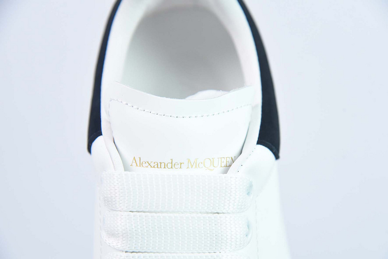 Alexander McQueen Sneaker