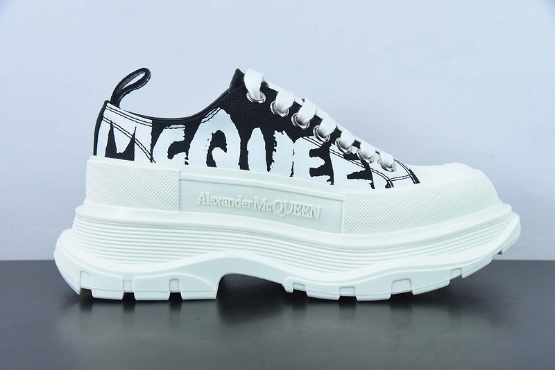 Alexander McQueen Sneaker