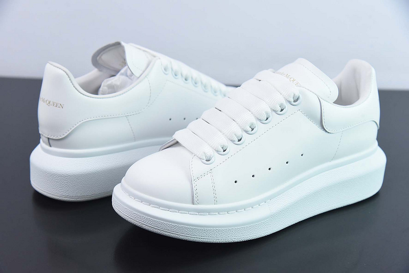 Alexander McQueen Sneaker