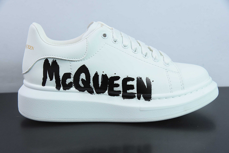 Alexander McQueen Sneaker