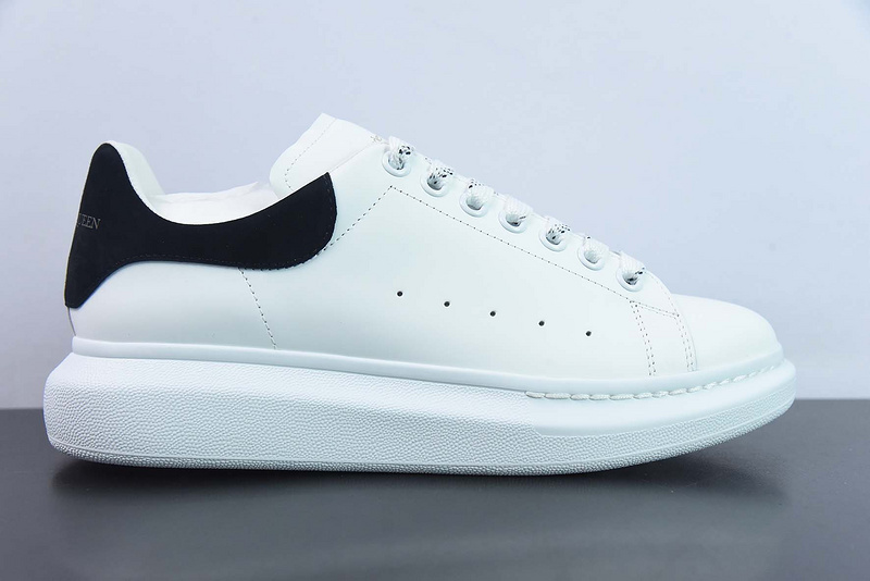 Alexander McQueen Sneaker