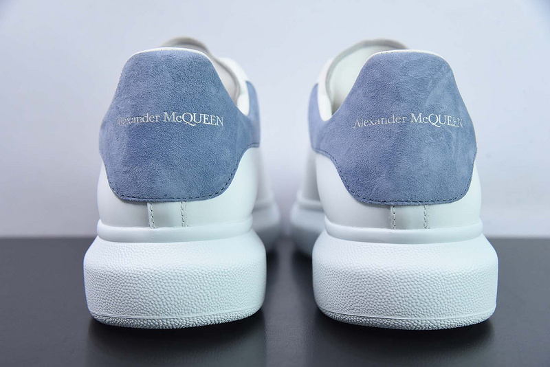 Alexander McQueen Sneaker