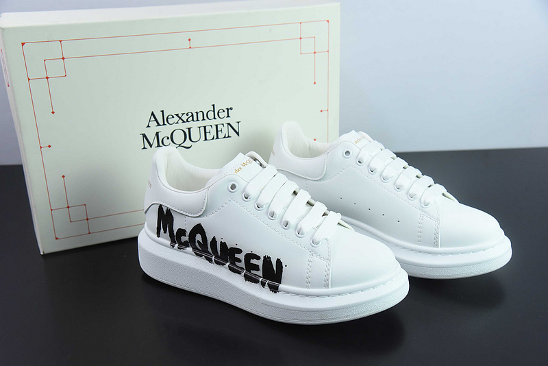 Alexander McQueen Sneaker