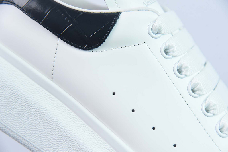 Alexander McQueen Sneaker