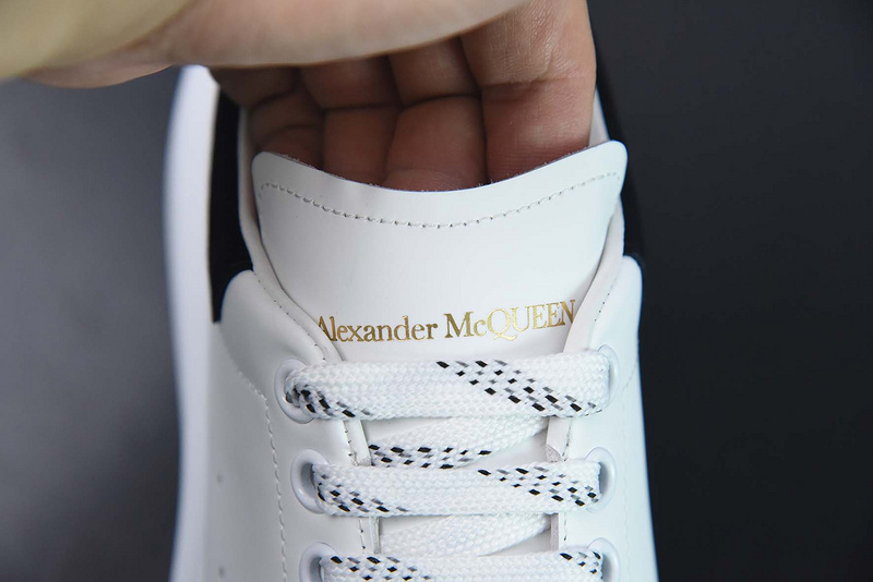 Alexander McQueen Sneaker