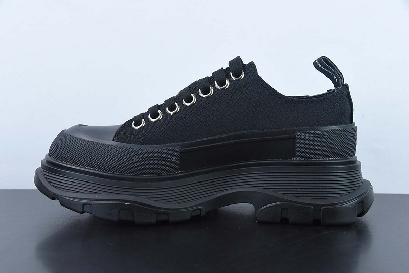 Alexander McQueen Sneaker