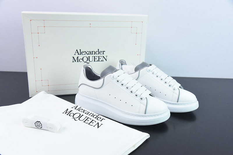 Alexander McQueen Sneaker