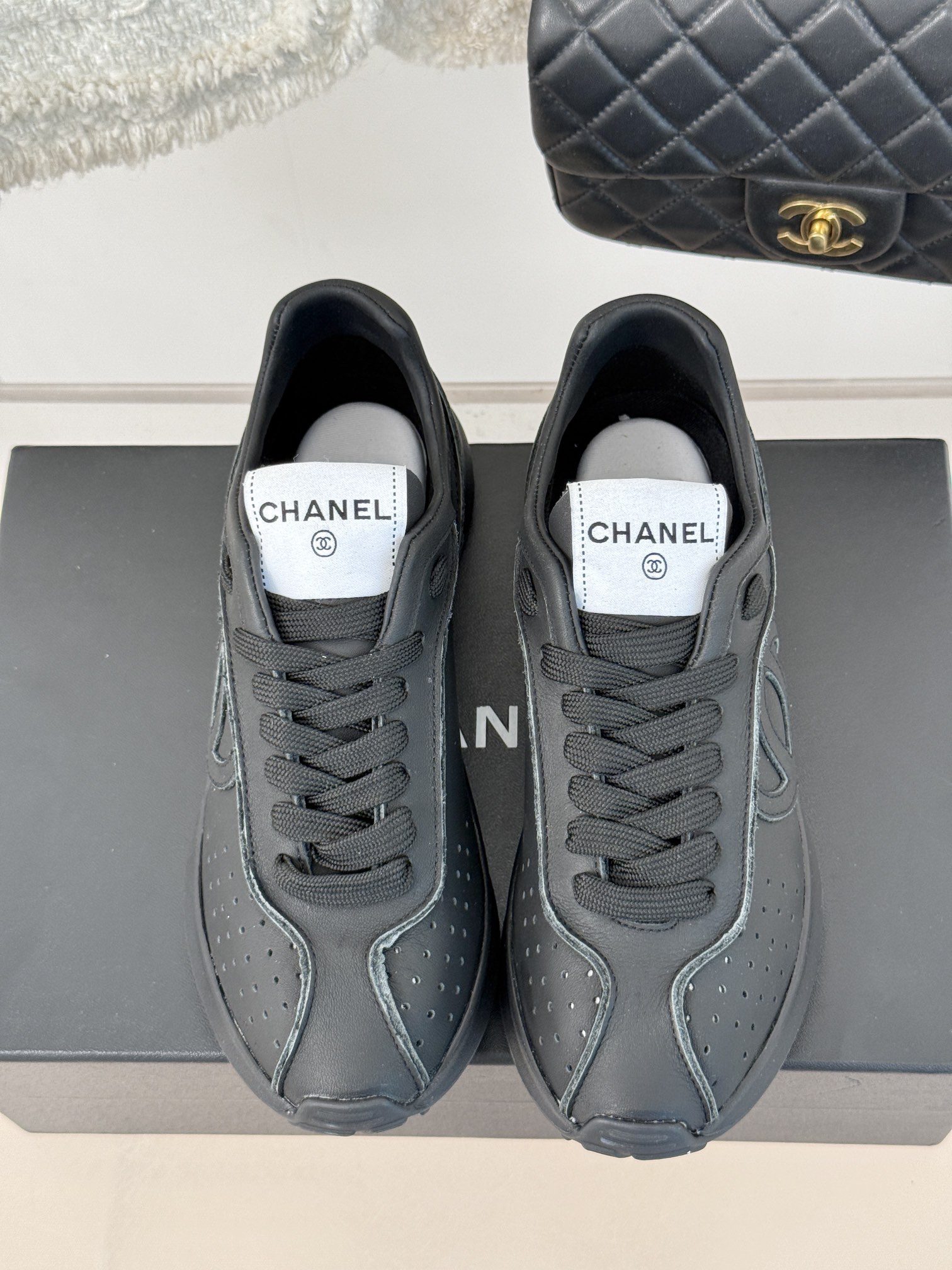 Chan*l Sneakers