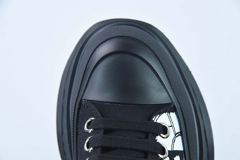 Alexander McQueen Sneaker