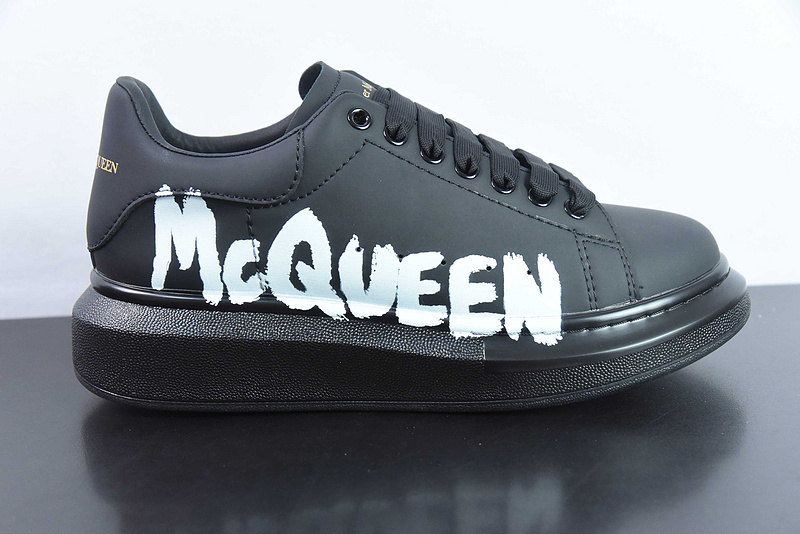 Alexander McQueen Sneaker