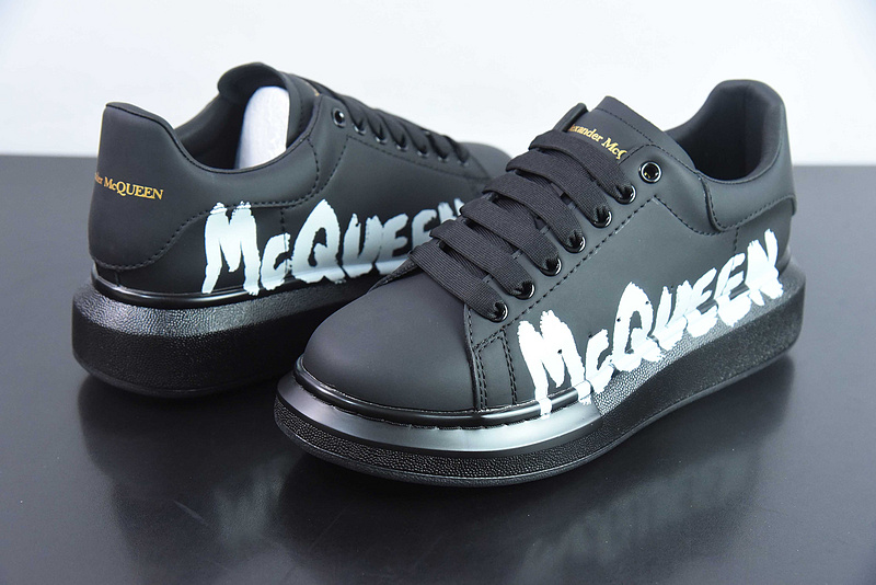 Alexander McQueen Sneaker