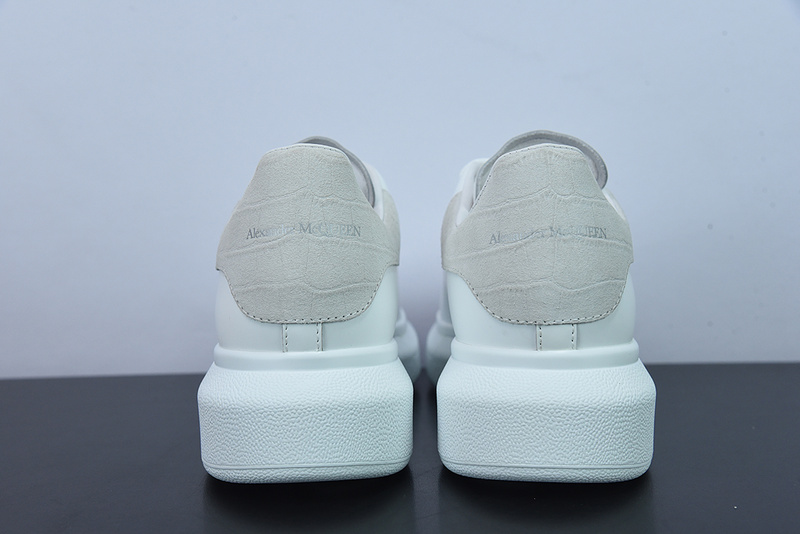 Alexander McQueen Sneaker