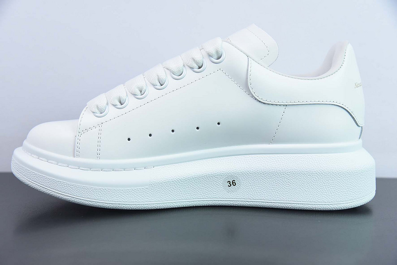 Alexander McQueen Sneaker