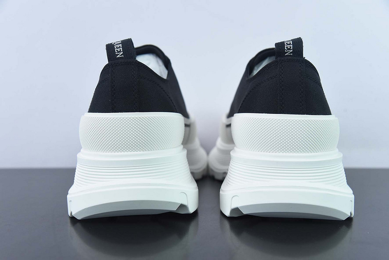 Alexander McQueen Sneaker