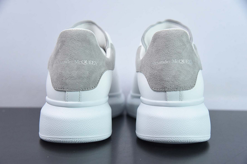 Alexander McQueen Sneaker