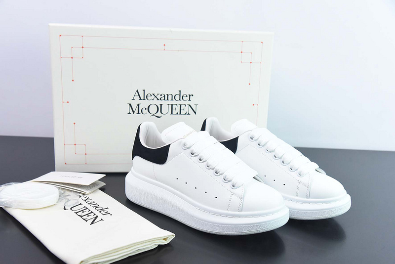Alexander McQueen Sneaker