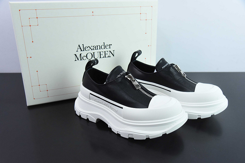 Alexander McQueen Sneaker