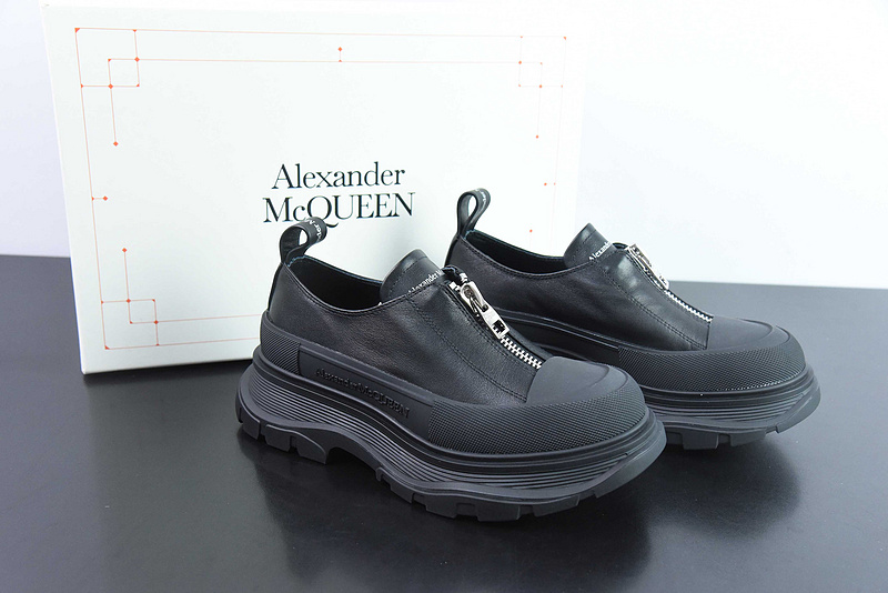 Alexander McQueen Sneaker