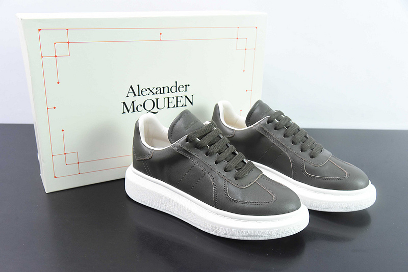 Alexander McQueen Sneaker