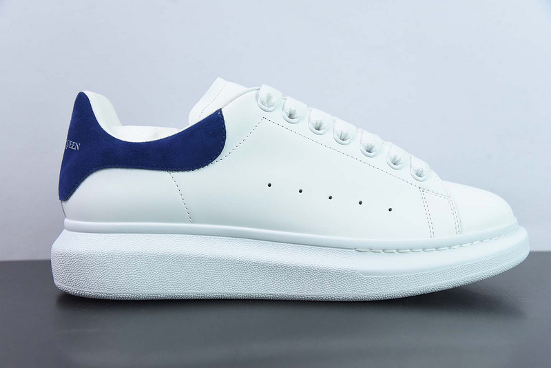 Alexander McQueen Sneaker