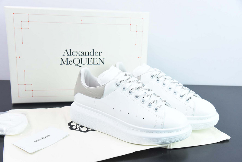 Alexander McQueen Sneaker