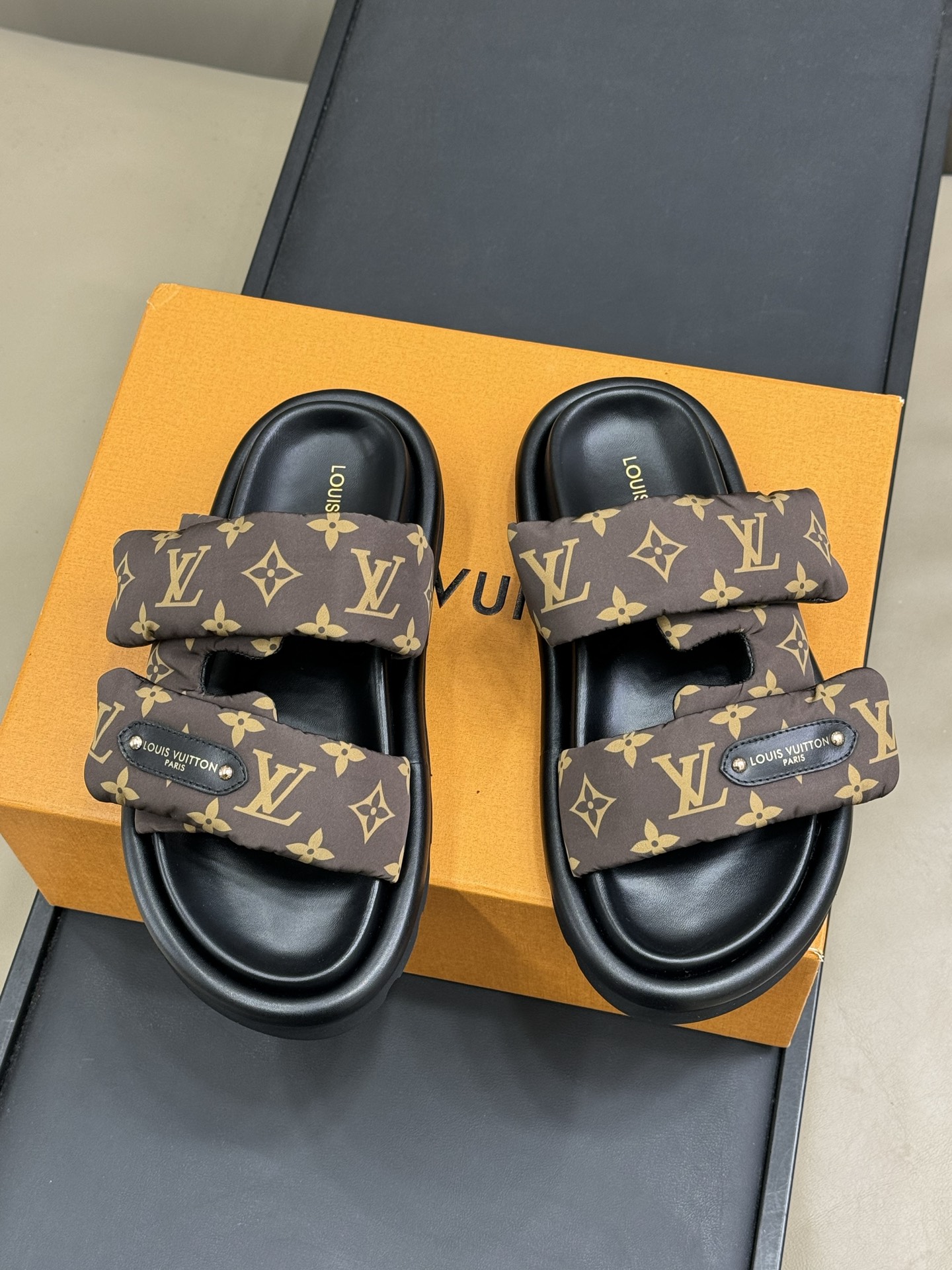 Louis Vuitt0n Slides(EU35-45)