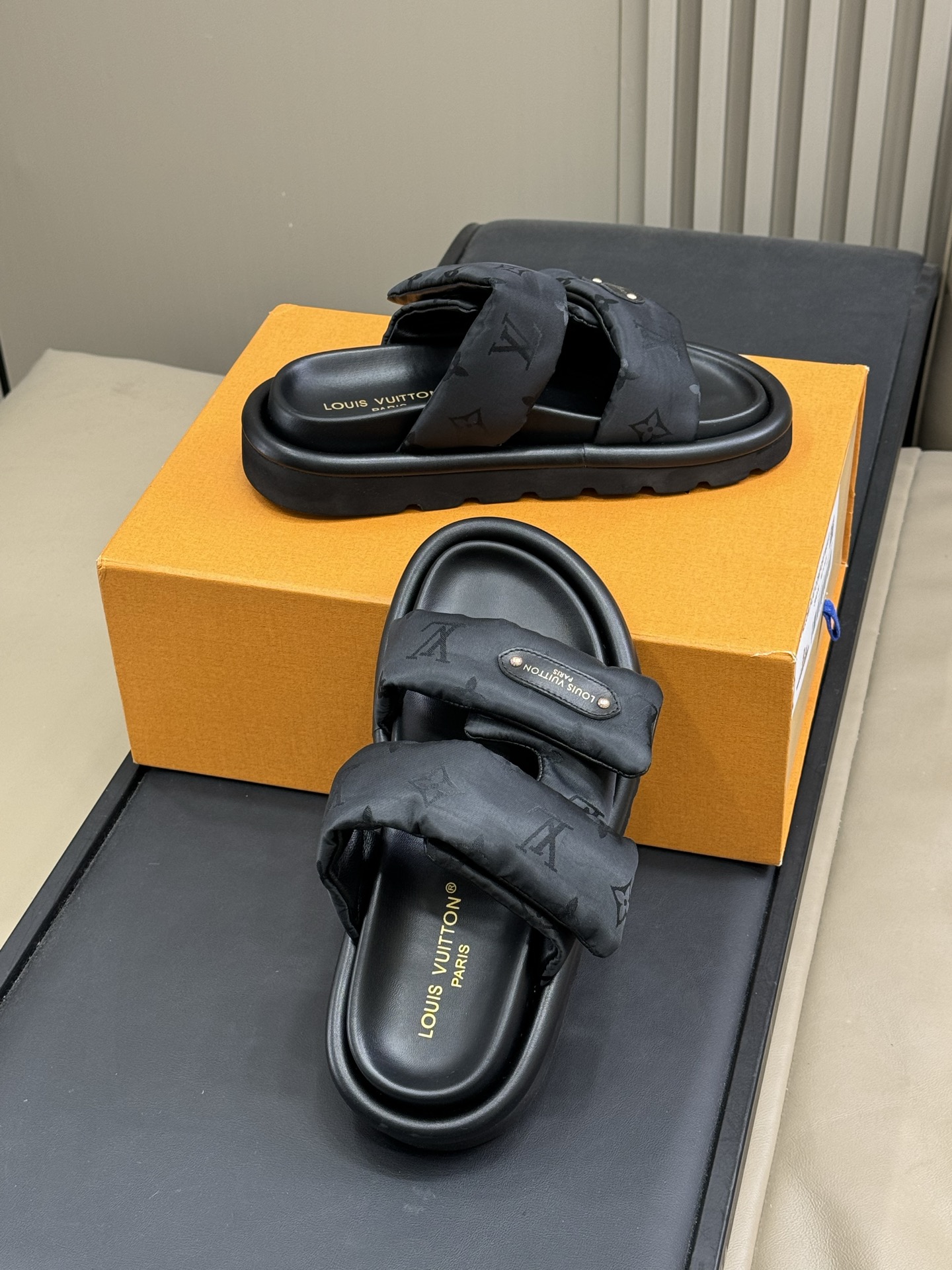 Louis Vuitt0n Slides(EU35-45)